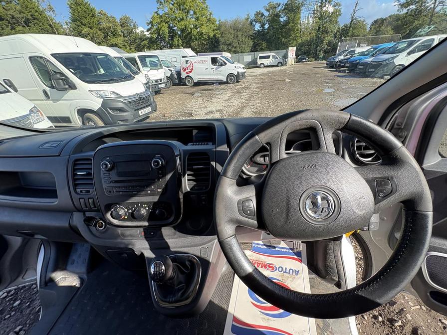 2018 Vauxhall Vivaro Vivaro 2700 Sportive CDTI – KY18EVX