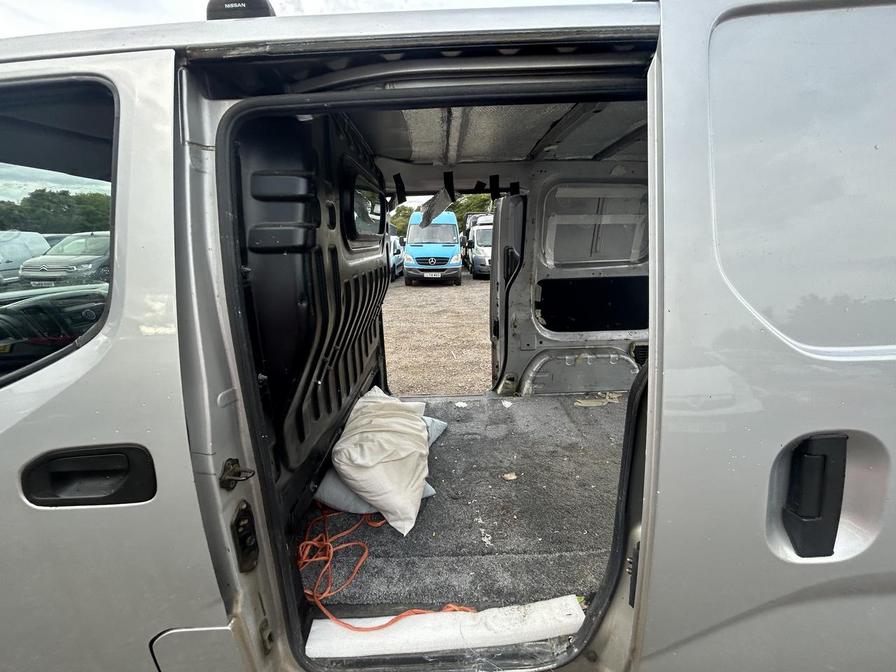 2010 Nissan NV200 NV200 SE DCI – LM60KCY