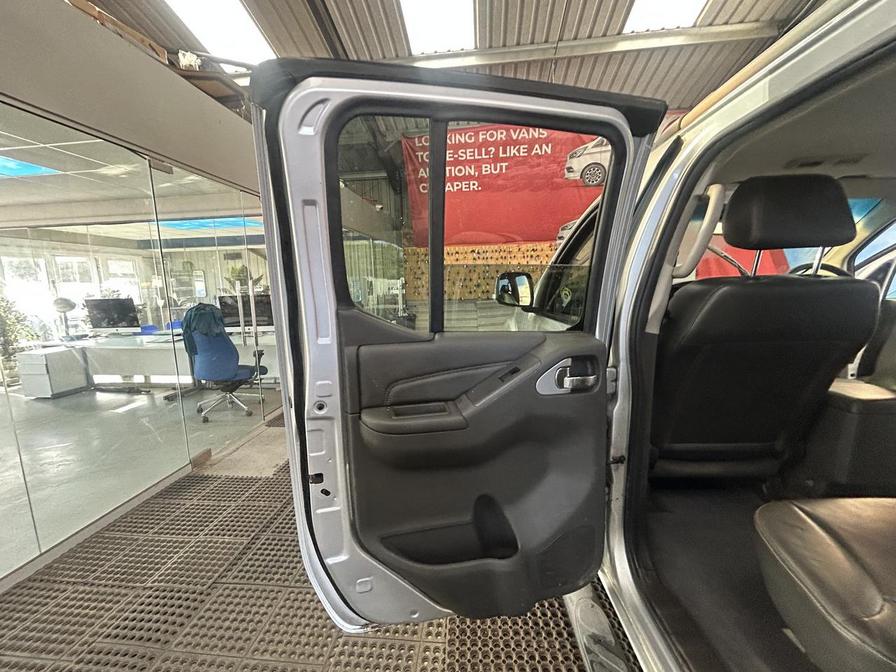 2013 Nissan Navara Navara Tekna dCi – PK63KHG