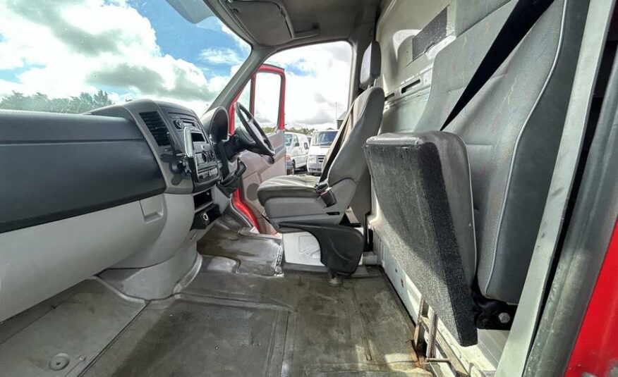 2009 Volkswagen Crafter Crafter CR35 109 MWB Semi-Auto – NG09YCT/DR06DAK
