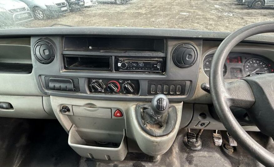 2008 Vauxhall Vivaro 2700 Sportive – LF58NYH