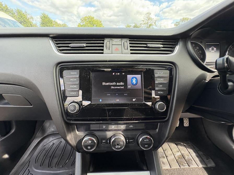 2014 Skoda Octavia Octavia SE TDI CR – FV14XKC