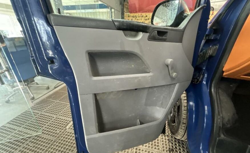 2007 Volkswagen Transporter Transporter T30 102 TDI LWB – RJ07YDT