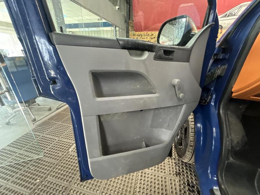 2007 Volkswagen Transporter Transporter T30 102 TDI LWB – RJ07YDT