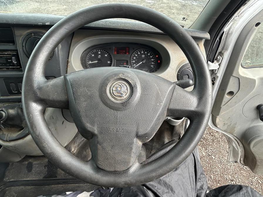 2008 Vauxhall Vivaro 2700 Sportive – LF58NYH