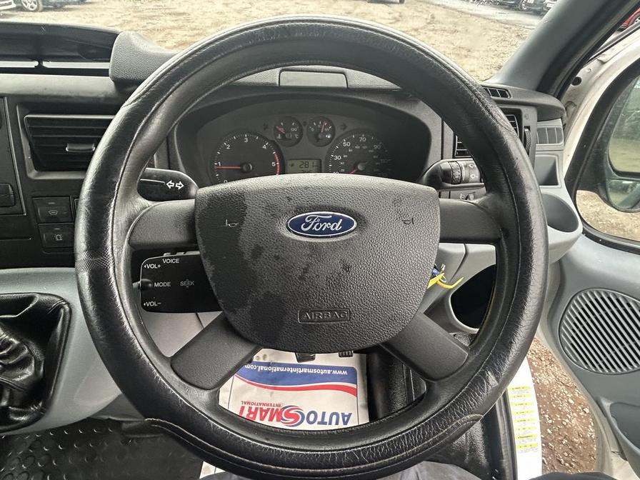 2013 Ford Transit Transit 125 T330 AWD – YE62XKW