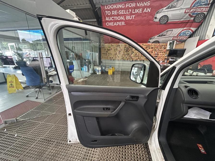 2015 Volkswagen Caddy Caddy C20 Startline TDI BlueMotion Technology – SX64CZG