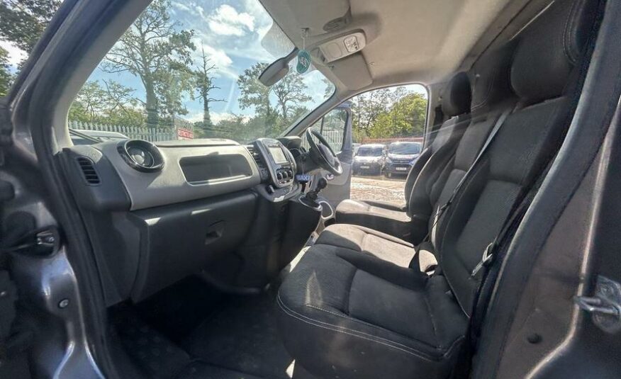 2017 Renault Trafic Trafic LL29 Sport Nav dCi – HT17GSY