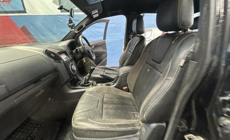 2015 Isuzu D-Max D-Max Blade Double Cab Twin T TD – GD15RWE