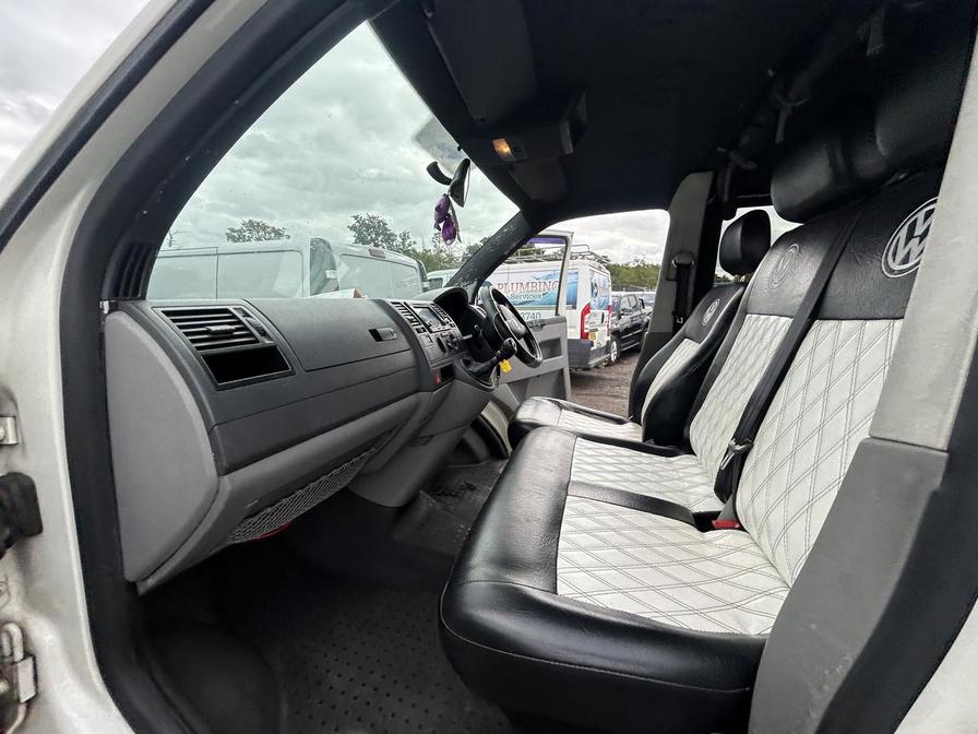 2009 Volkswagen Transporter Transporter T28 102 TDI SWB – VO09SZR