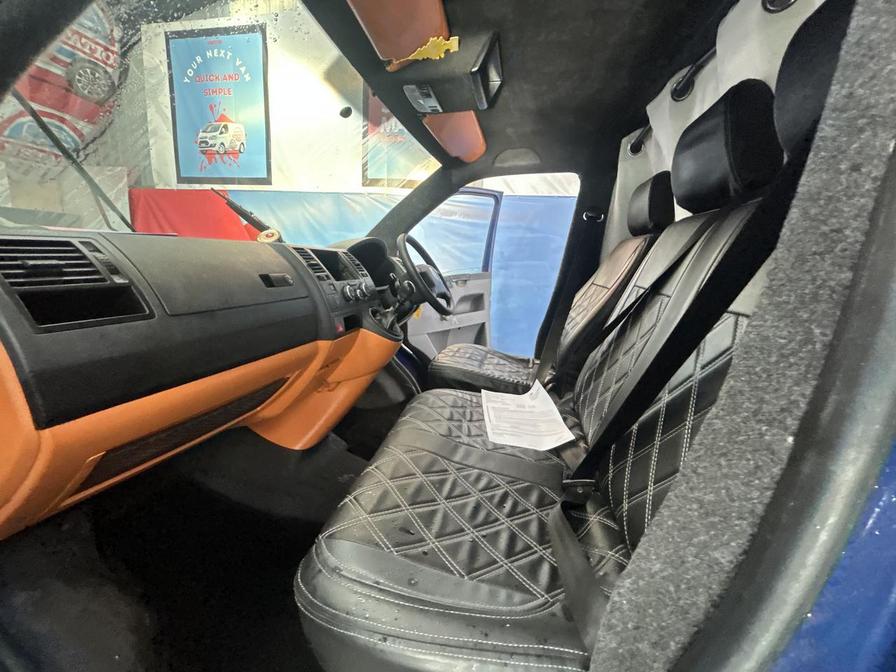 2007 Volkswagen Transporter Transporter T30 102 TDI LWB – RJ07YDT