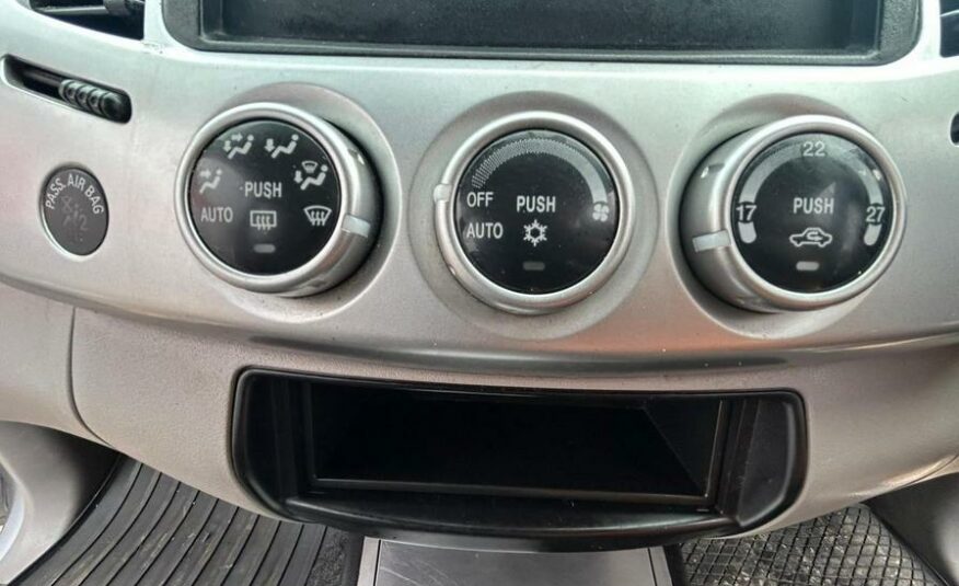 2012 Mitsubishi L200 L200 Barbarian LWB Double Cab DI-D 4×4 Auto – YX12VDF