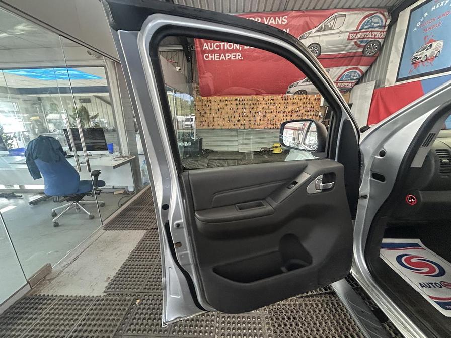 2013 Nissan Navara Navara Tekna dCi – PK63KHG