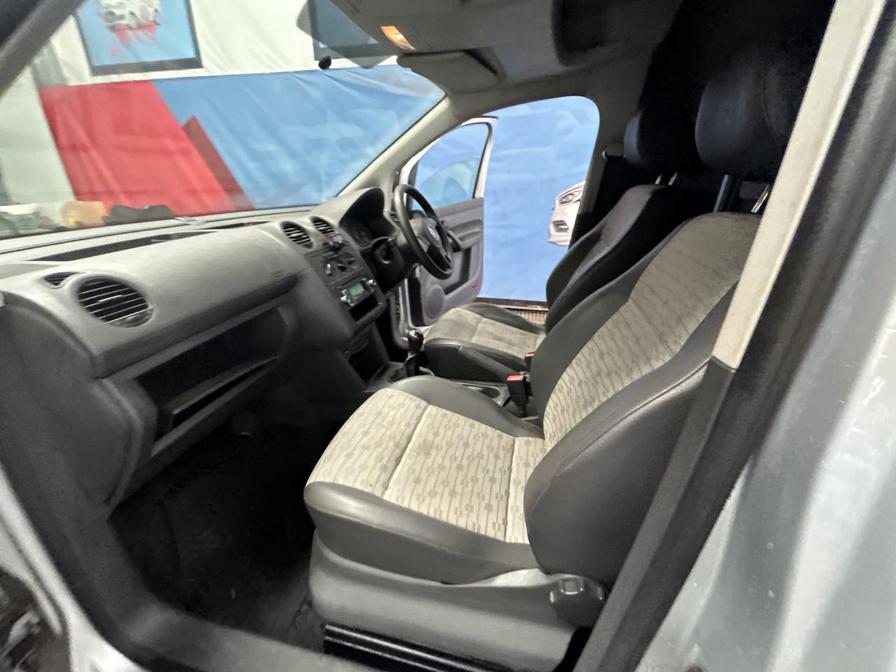 2013 Volkswagen Caddy MaxI Caddy Maxi C20 TDI – DN13VSM