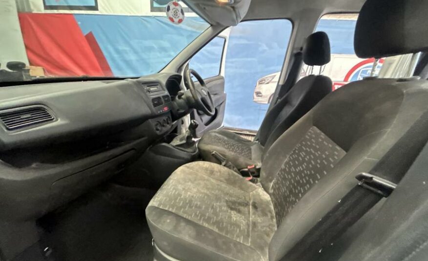 2018 Vauxhall Combo Combo 2300 CDTi – SA18RXS