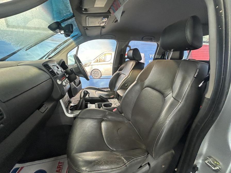 2013 Nissan Navara Navara Tekna dCi – PK63KHG
