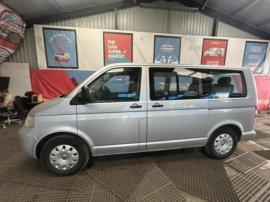 2009 Volkswagen Transporter Transporter Shuttle SE130 SWB – KX59CVL