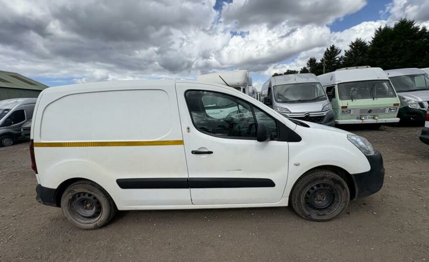 2017 Peugeot Partner Partner Professional L1 Blue HDi – VE67BUJ