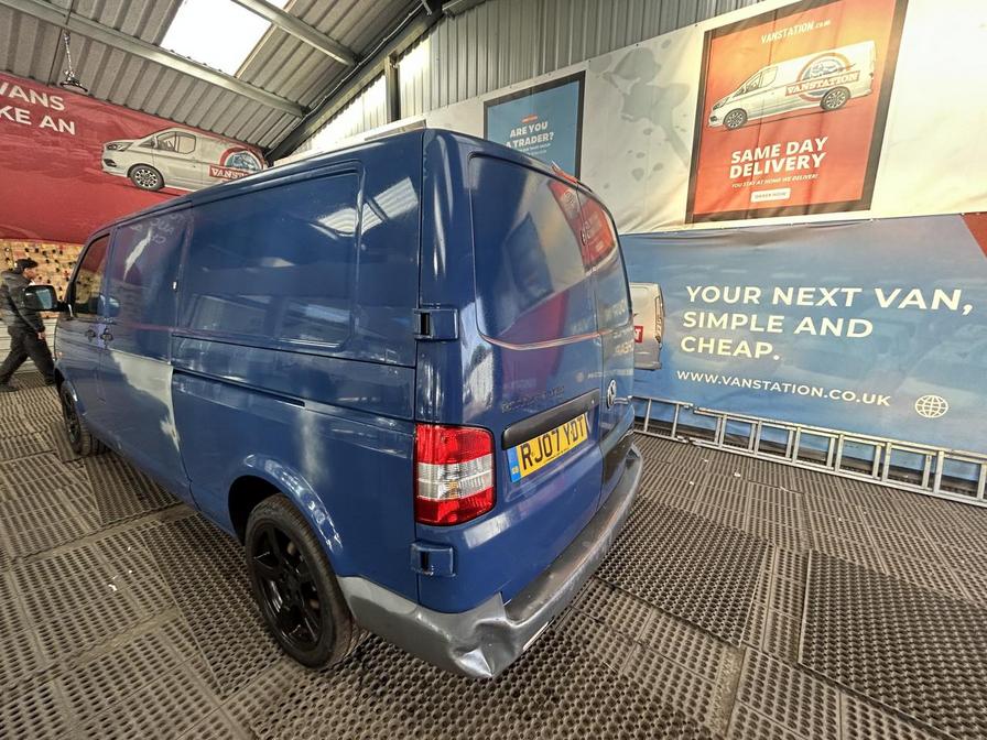 2007 Volkswagen Transporter Transporter T30 102 TDI LWB – RJ07YDT