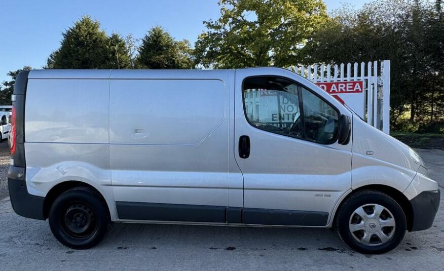 2013 Renault Trafic Trafic SL29 DCI – HN13EZD