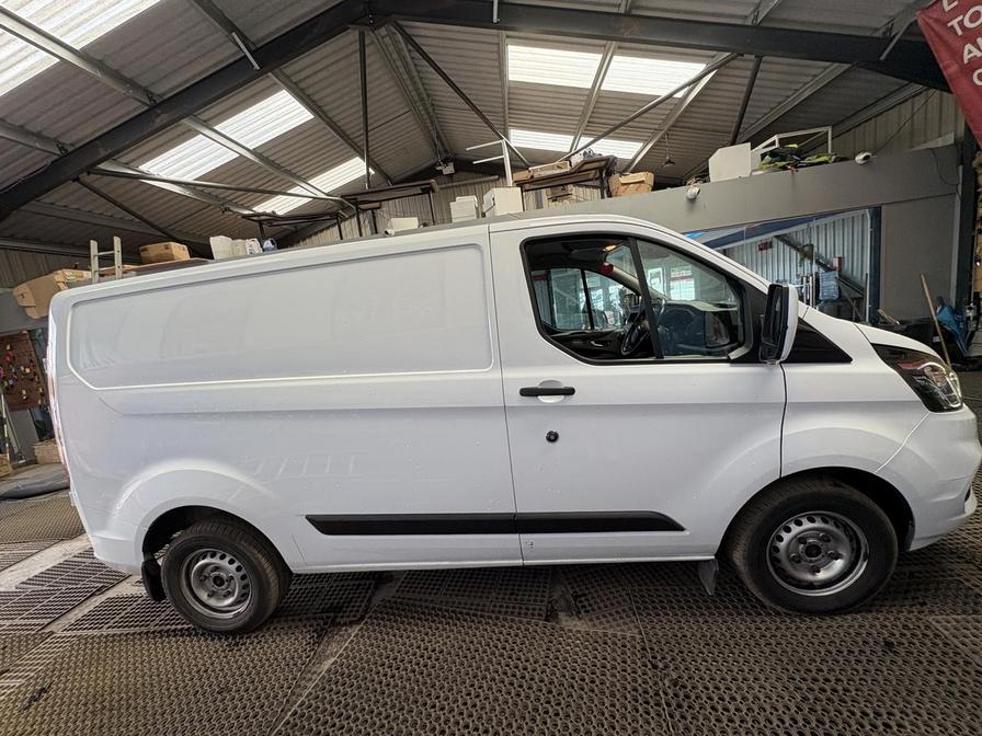 2021 Ford Transit Custom Transit Custom 300 Trend EcoBlue – HT71DZZ