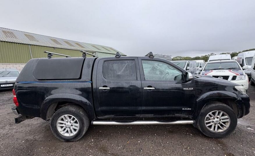 2013 Toyota Hilux HI-Luxury Invincible D-4D 4×4 Double Cab Auto – DV13SFZ