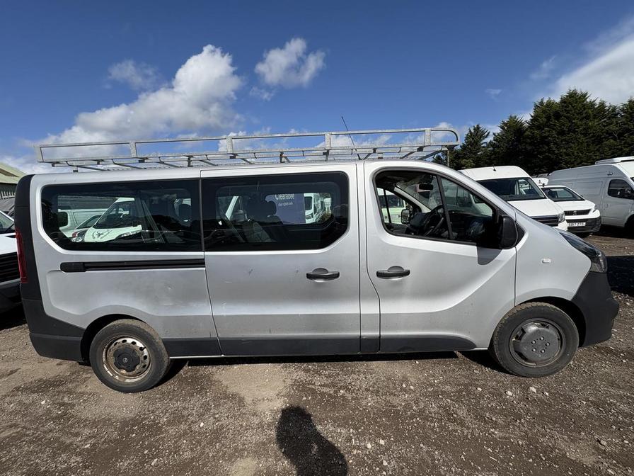 2016 Vauxhall Vivaro Combi Vivaro Combi CDTi S/S – DY66UXW