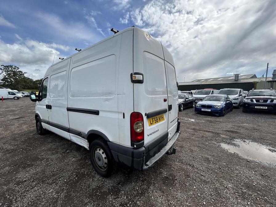 2008 Vauxhall Vivaro 2700 Sportive – LF58NYH