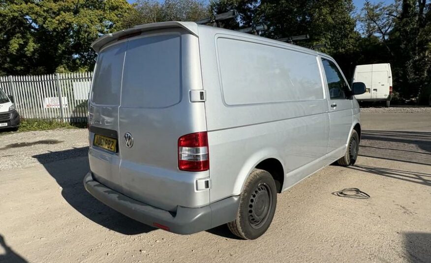 2011 Volkswagen Transporter Transporter T28 102 TDI SWB – AU61PBZ
