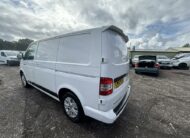 2015 Volkswagen Transporter Transporter T30 Highline 140 TDI SWB Auto – LM15NLD