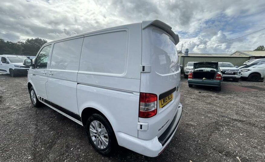 2015 Volkswagen Transporter Transporter T30 Highline 140 TDI SWB Auto – LM15NLD