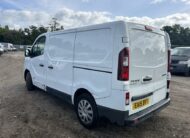 2015 Renault Trafic Trafic SL27 Business+ dCi – EA15BVT