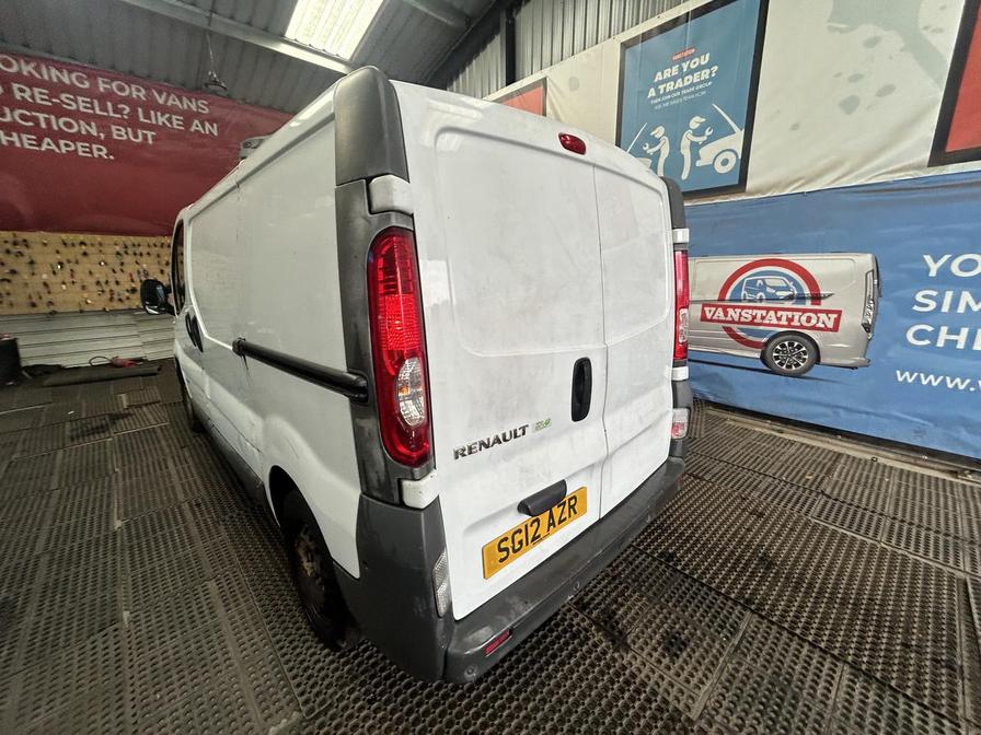 2012 Renault Trafic Trafic SL27 DCI – SG12AZR