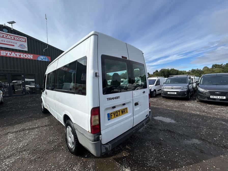 2007 Ford Transit Transit 100 15-Seat RWD – FY07WRT