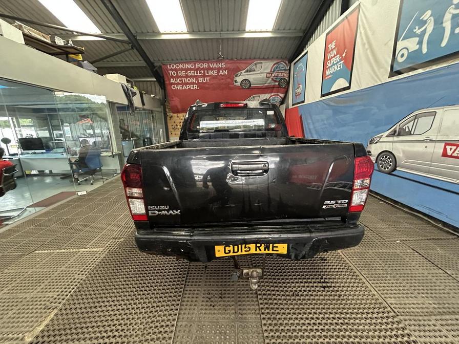 2015 Isuzu D-Max D-Max Blade Double Cab Twin T TD – GD15RWE