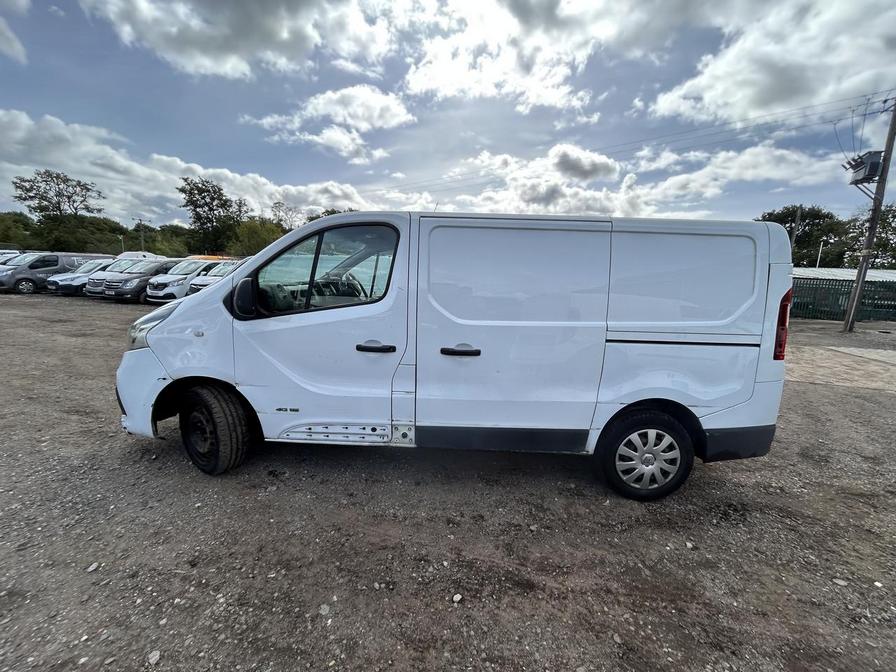 2015 Renault Trafic Trafic SL27 Business+ dCi – EA15BVT