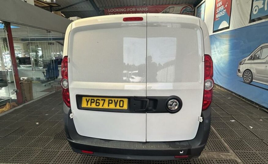 2017 Vauxhall Combo Combo 2000 CDTi – YP67PVO