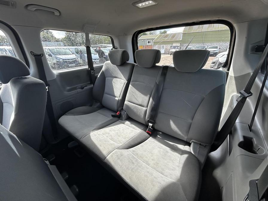 2018 Hyundai i800 i800 SE CRDi Auto – EA18EXD