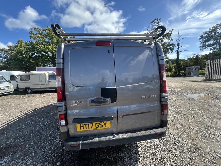 2017 Renault Trafic Trafic LL29 Sport Nav dCi – HT17GSY