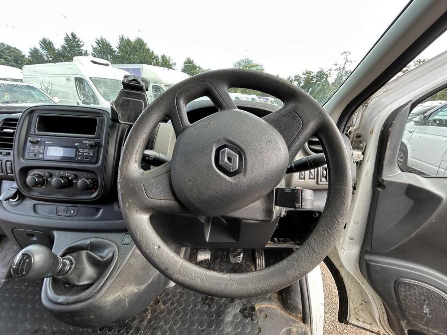 2015 Renault Trafic Trafic SL27 Business+ dCi – EA15BVT