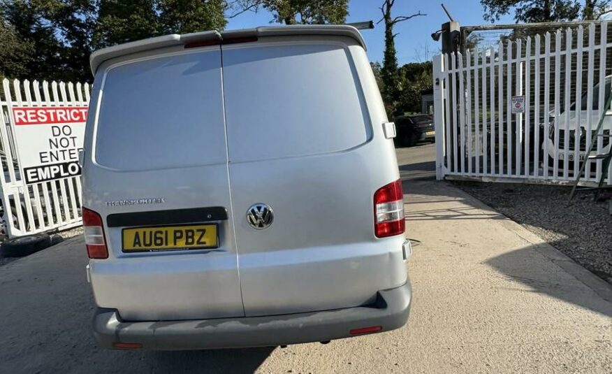 2011 Volkswagen Transporter Transporter T28 102 TDI SWB – AU61PBZ