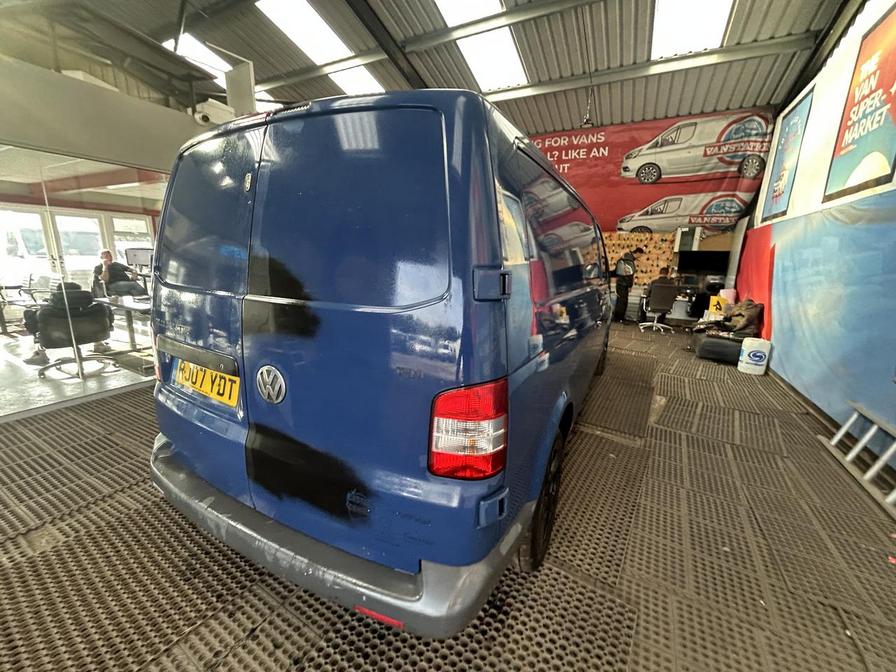 2007 Volkswagen Transporter Transporter T30 102 TDI LWB – RJ07YDT