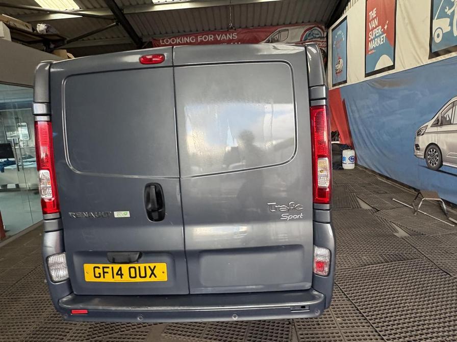 2014 Renault Trafic Trafic SL27 Sport DCI – GF14OUX