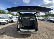 2018 Hyundai i800 i800 SE CRDi Auto – EA18EXD