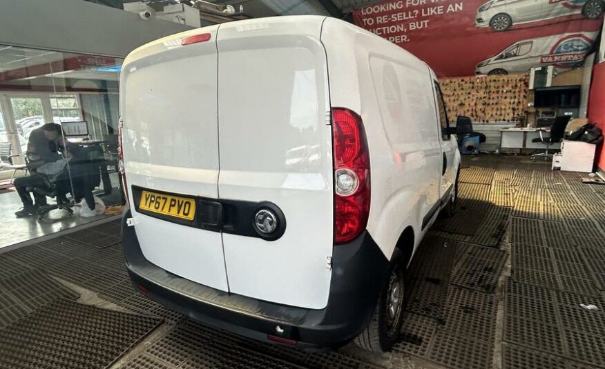 2017 Vauxhall Combo Combo 2000 CDTi – YP67PVO