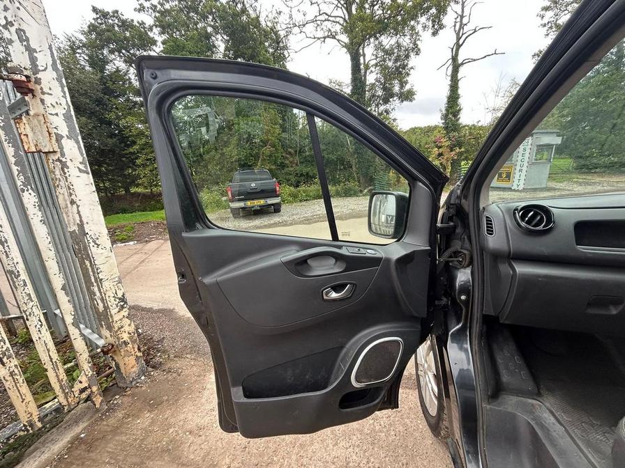 2017 Vauxhall Vivaro Vivaro 2700 LE Nav CDTi BT S/S – WU67GZF