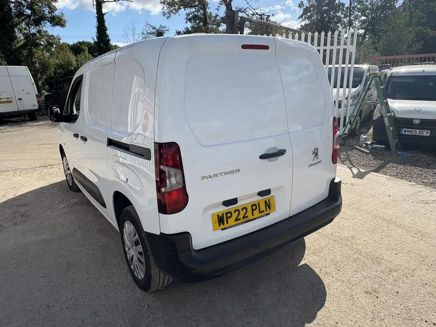 2022 Peugeot Partner Partner Professional Premium Blue HDi – WP22PLN