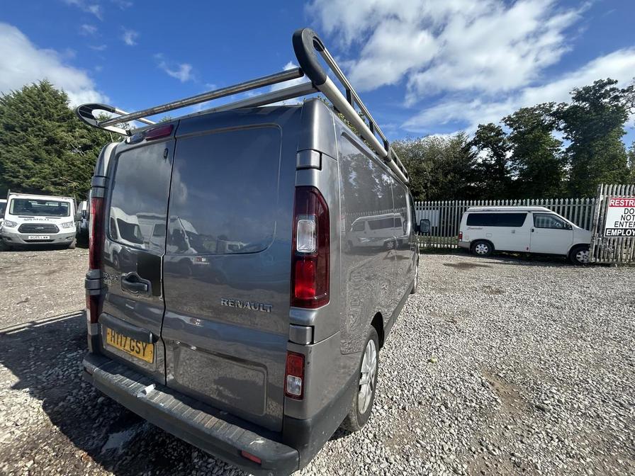 2017 Renault Trafic Trafic LL29 Sport Nav dCi – HT17GSY