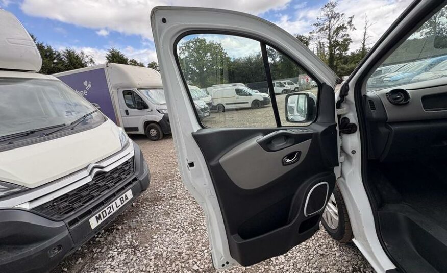 2017 Renault Trafic Trafic LL29 Sport Nav Energy dCi – FE67GYT