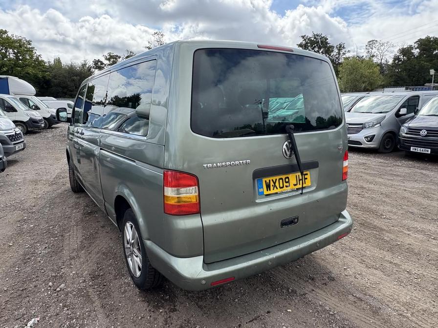 2009 Volkswagen Transporter Transporter Shuttle SE 174 LWB – WX09JHF